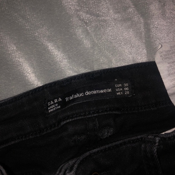 Zara Black low rise jeans - Picture 2 of 2